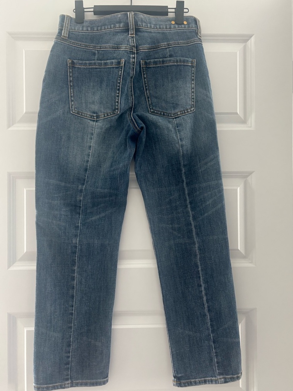 CAbi Soho Jeans - Lake
Wash F25 - Picture 7 of 7